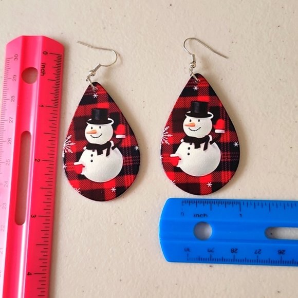 Snowman Dangle Wooden Earrings White Black Red Plaid 2 1/2" Drop New - Picture 7 of 11